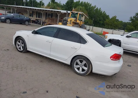 2015 Volkswagen Passat 1.8T Limited Edition from USA, damaged, VIN 1VWAS7A36FC106392